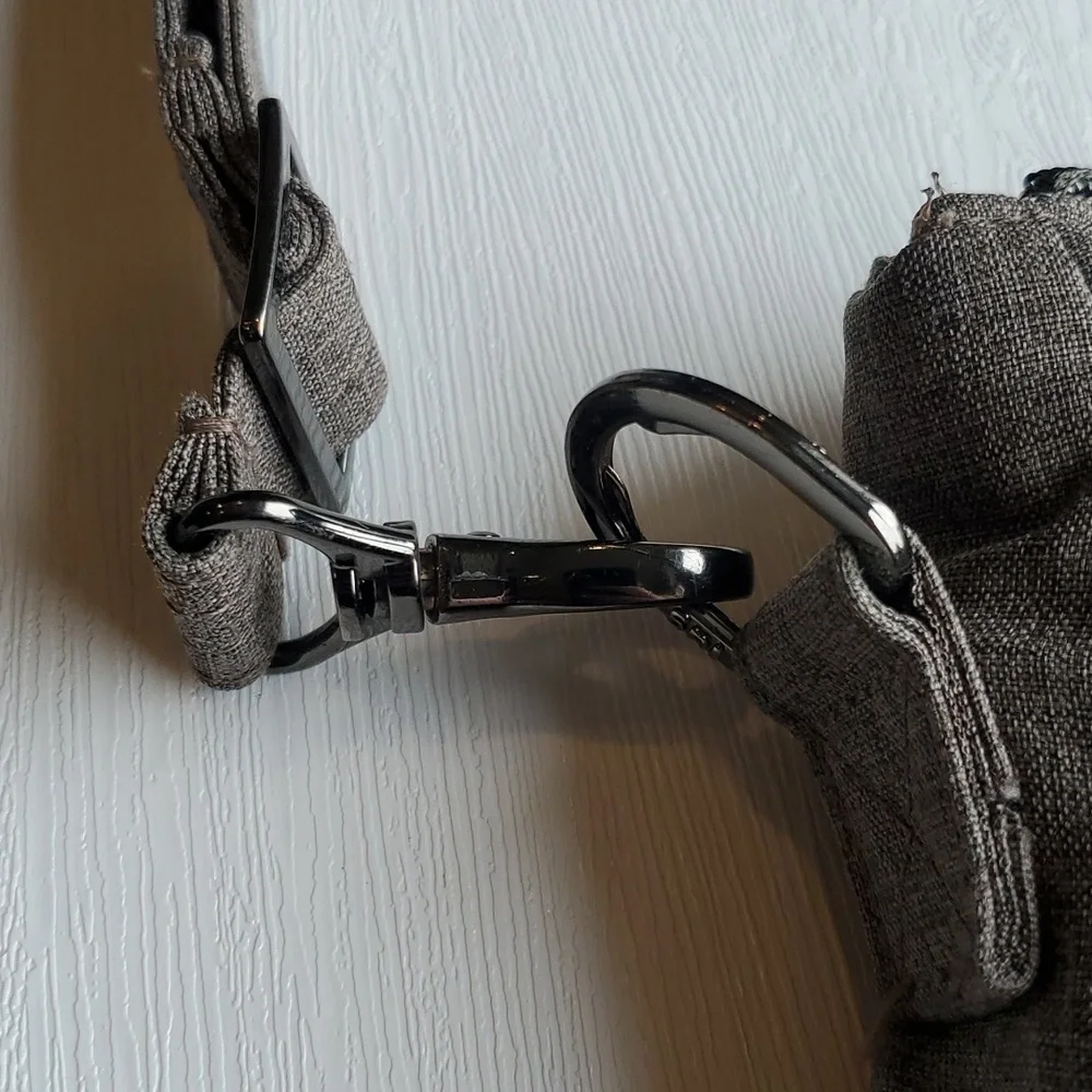 Lug Gray Heathered Slider Crossbody Purse - Picture 4 of 12